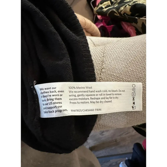 Eileen Fisher 100% Merina Wool Mock Neck Casual Top Size M/M - Picture 6 of 6